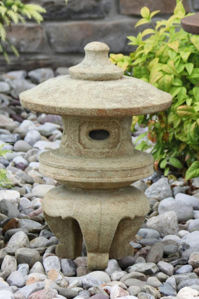 Asian Zhangbi Pagoda Cement Garden Statue Quality Decorative High End